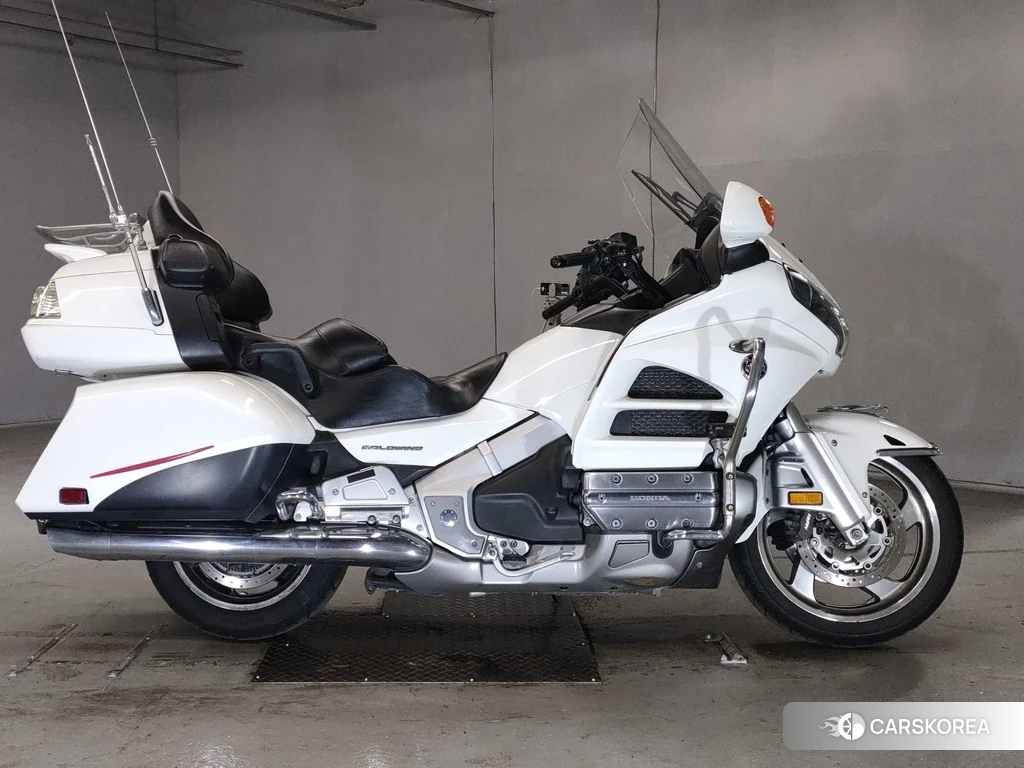 Проданный Honda GL1800 2013 из Японии