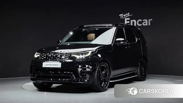 Land Rover Discovery 5 2025 Черный из Кореи