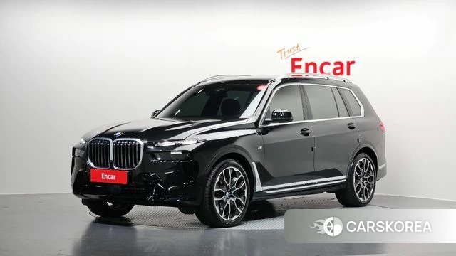 BMW X7 (G07) 2025 Черный из Кореи