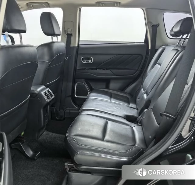Mitsubishi  Outlander 2019 Черный из Китая