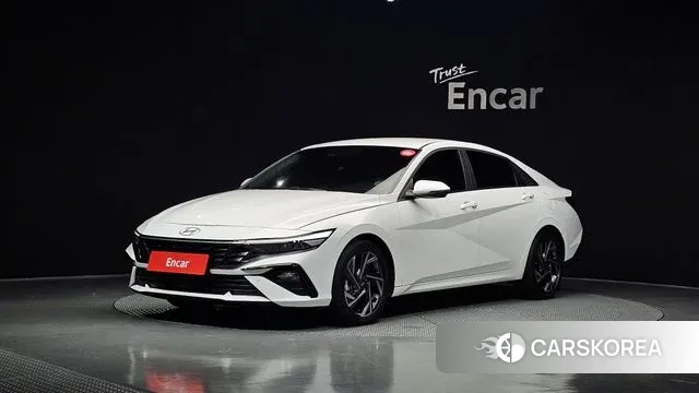 Hyundai The New Avante Hybrid (CN7) 2023 Белый из Кореи