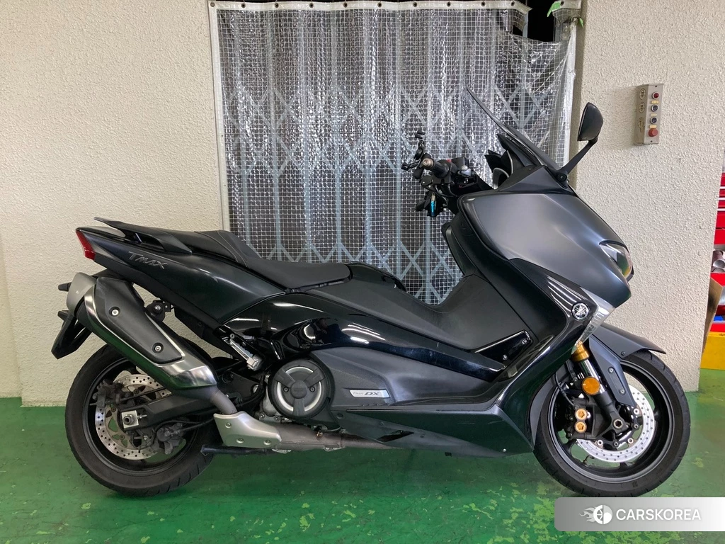 Проданный Yamaha T-MAX 530 DX id 4163433 из Японии