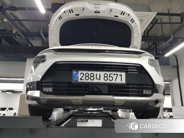 Kia Di Ol Nu Niro 2024 Белый из Кореи