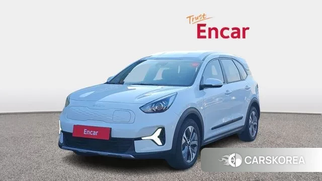 Kia Niro Plus 2023 Белый из Кореи