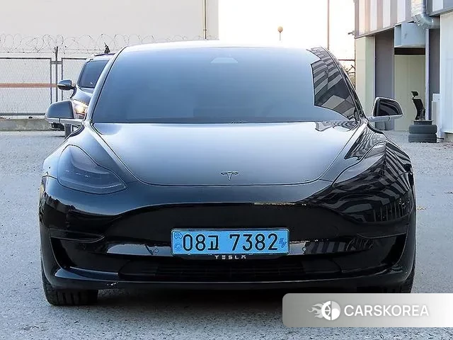 Tesla Model 3 2020 Черный из Кореи