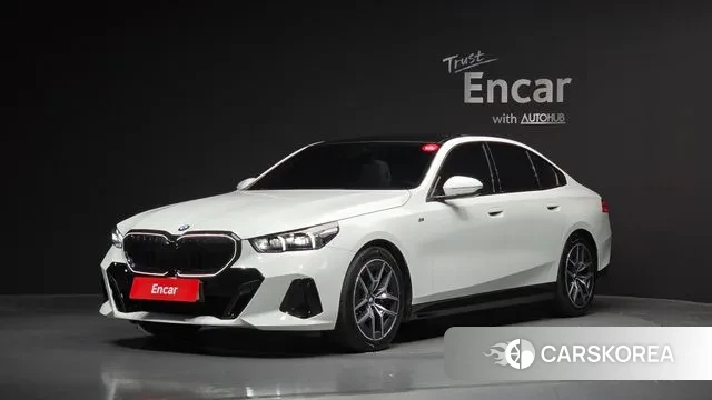 BMW 5 Series (G60) 2025 Белый из Кореи