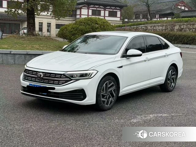 Volkswagen Sagitar 2023 Белый из Китая