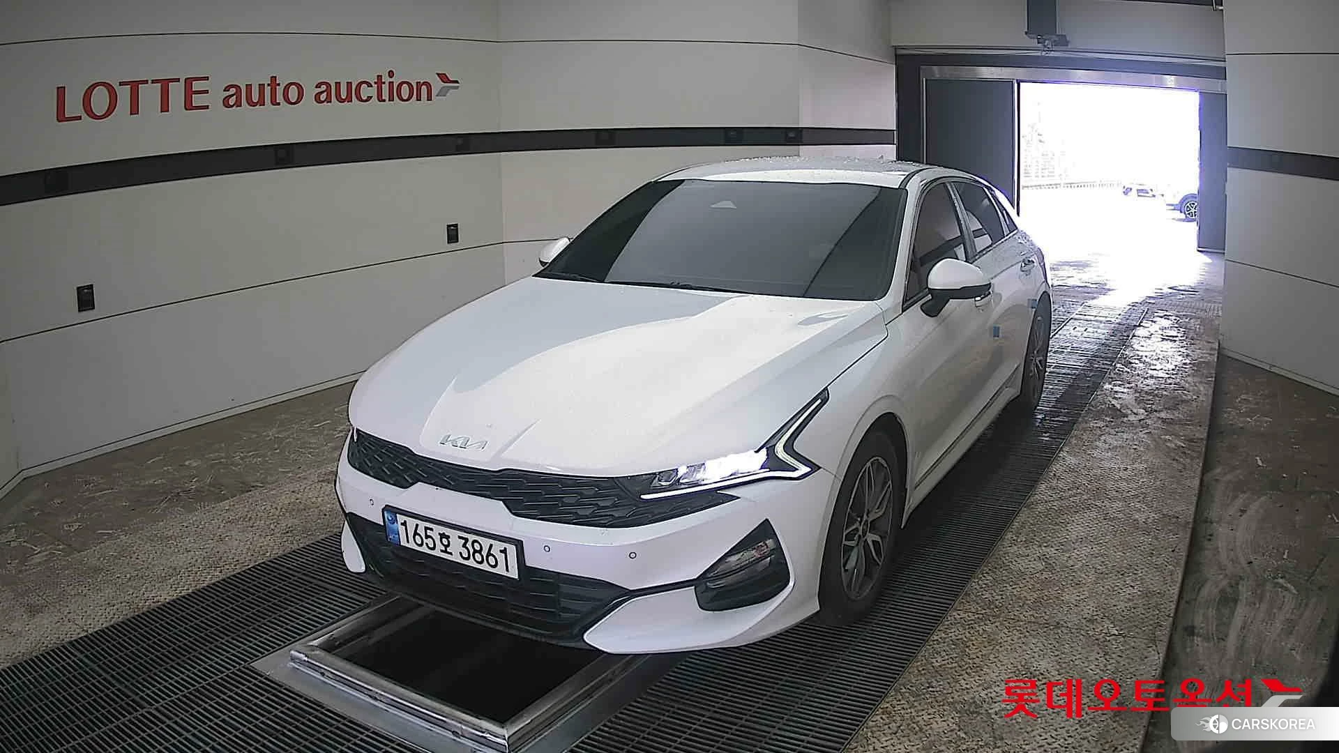 Kia K5 2022 Snow White Pearl (optional) из Кореи