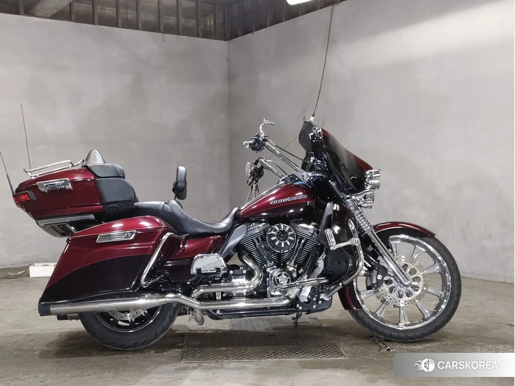 Проданный Harley-Davidson Electra Glide FLHTKTC1690 2014 из Японии, фото 2