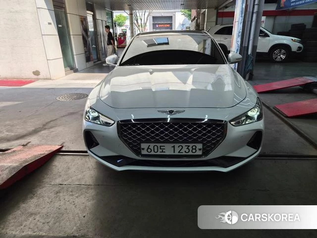 Genesis G70 2019 Белый из Кореи