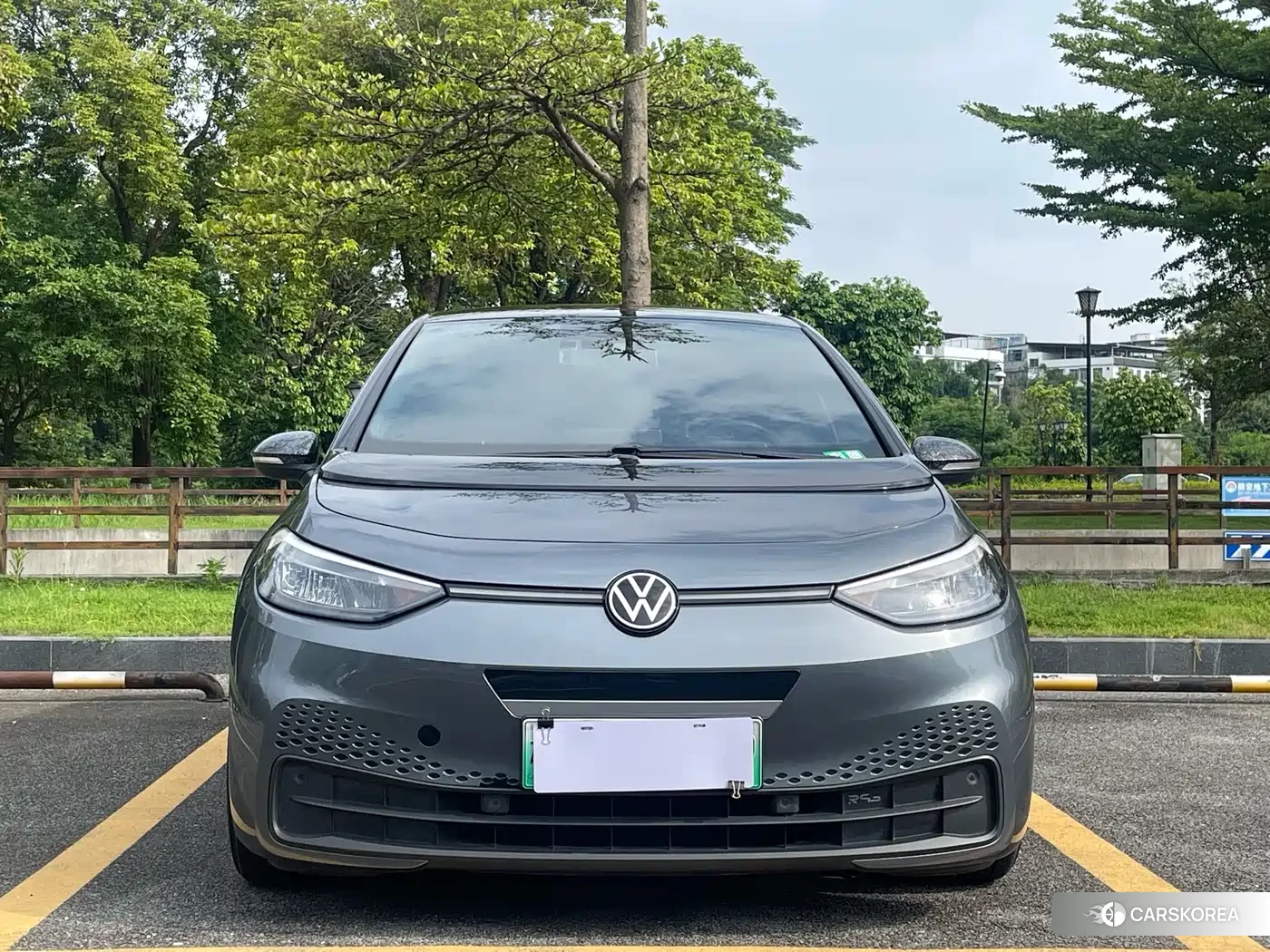 Volkswagen ID.3 2024 Silver/gray из Китая