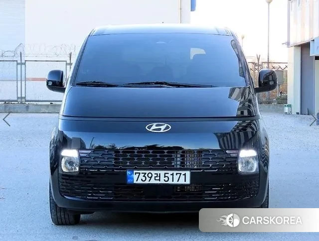 Hyundai Staria 2022 Черный из Кореи