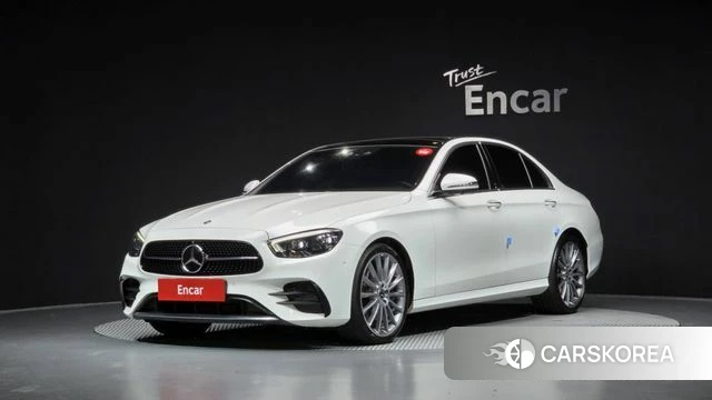 Mercedes-Benz E-Class W213 2022 Белый из Кореи