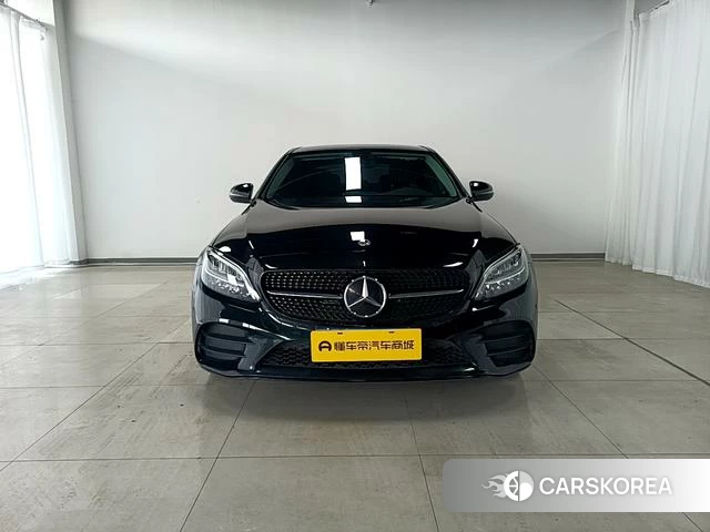 Mercedes-Benz Class C 2021 Зеленый из Китая