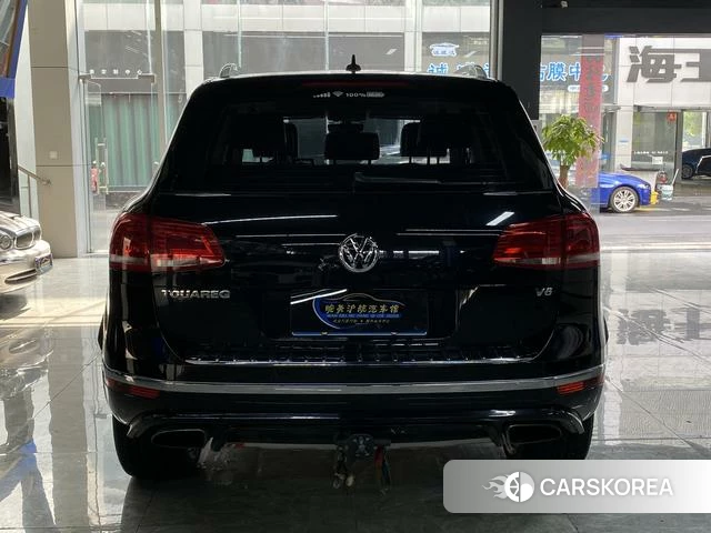 Volkswagen Touareg 2019 Черный из Китая