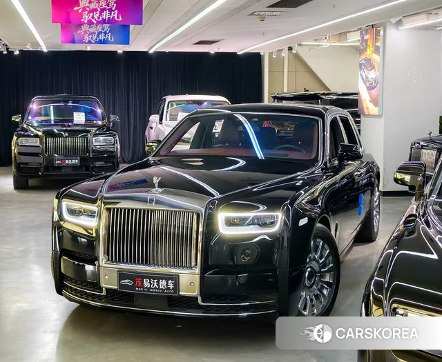 Rolls-Royce Phantom 2019 Черный из Китая