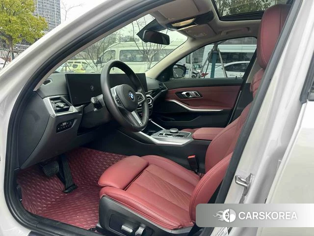BMW 3 series 2023 Белый из Китая
