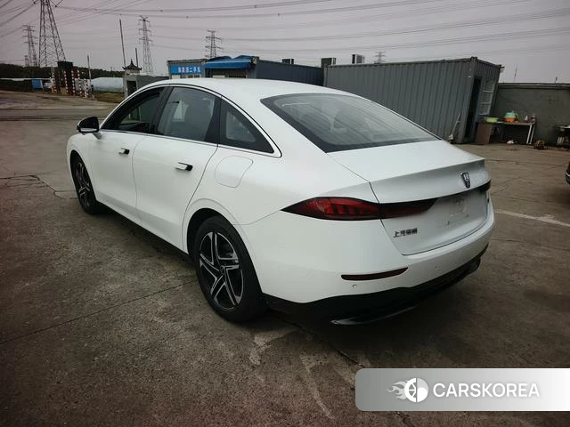 Roewe D7 EV 2023 Белый из Китая