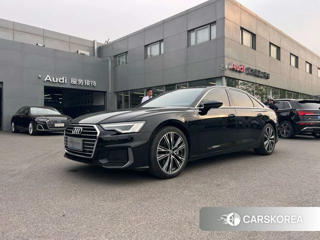 Audi A6L 2021 Черный из Китая
