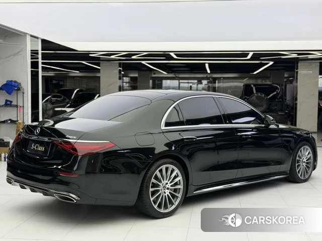 Mercedes-Benz S-class 2023 Черный из Китая