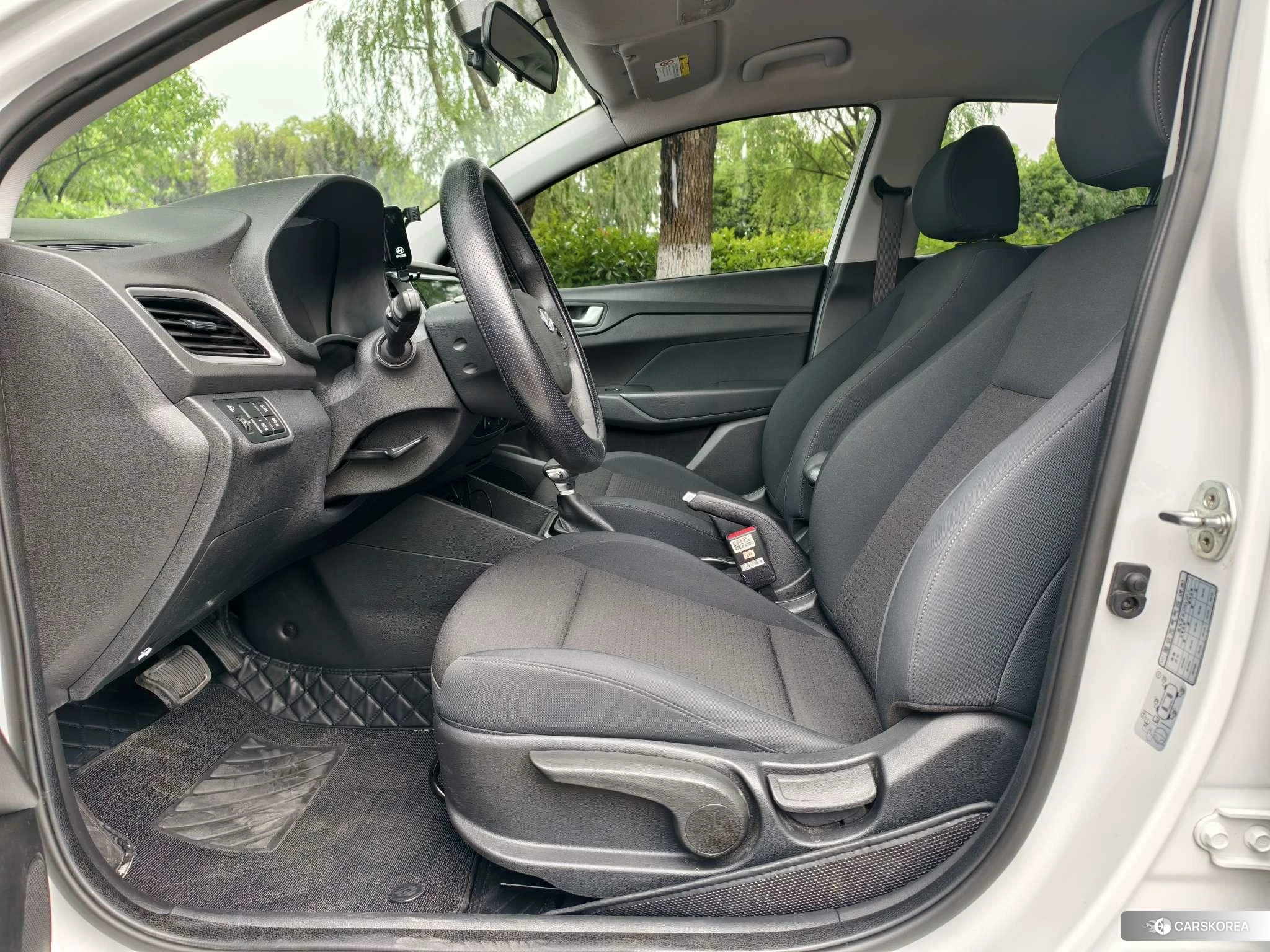 Hyundai Verna 2019 Белый из Китая