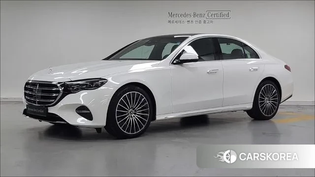 Mercedes-Benz E-Class W214 2024 Белый из Кореи