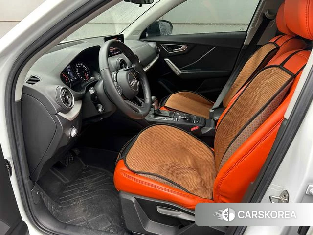 Audi Q2L 2021 Белый из Китая