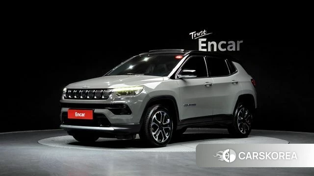 Jeep Compass 2nd Generation 2022 Серый из Кореи