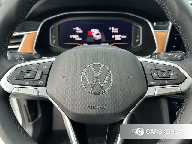 Volkswagen Bora 2023 Белый из Китая