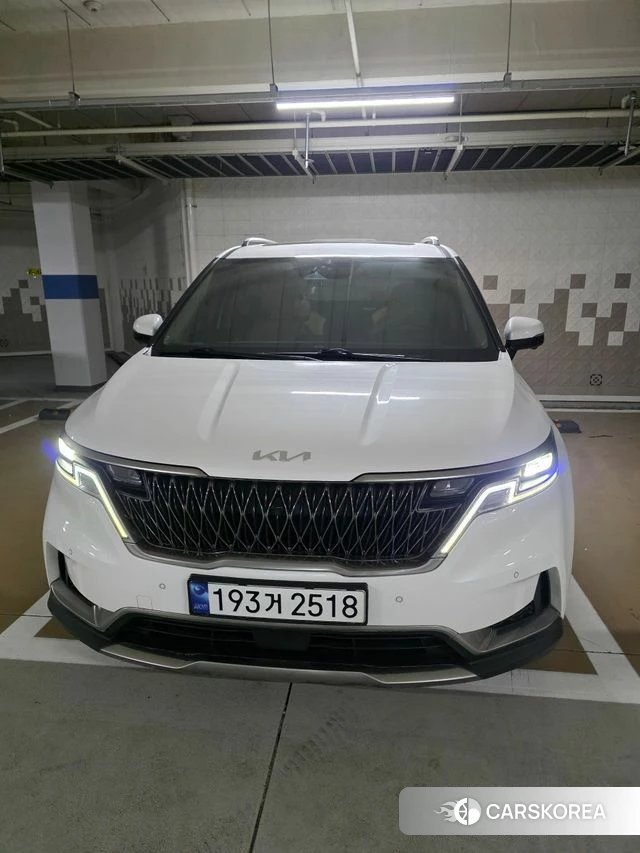 Kia Carnival 4th generation 2023 Белый из Кореи