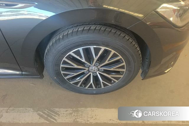 Volkswagen Sagitar 2021 Темно-серый из Китая