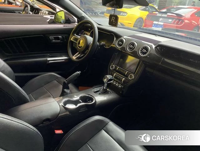 Ford Mustang 2023 Черный из Китая
