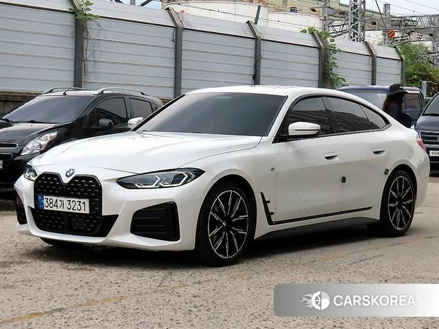 BMW 4 Series (G22) 2022 Белый из Кореи