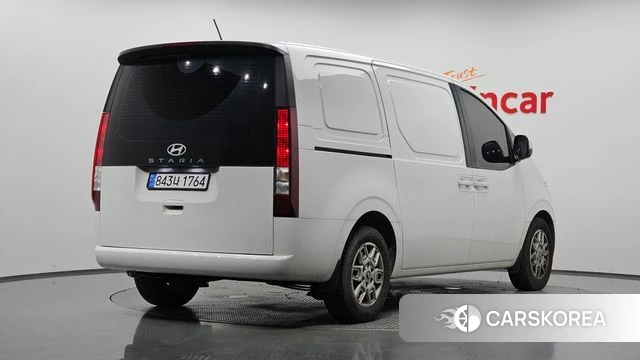 Hyundai Staria 2025 Белый из Кореи