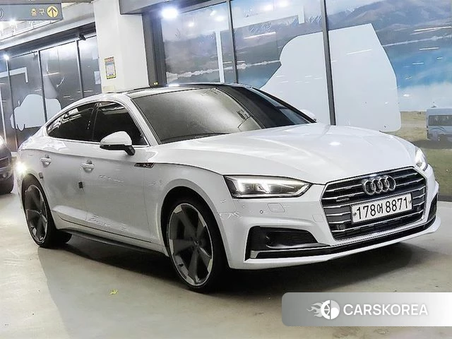 Audi A5 (F5) 2019 Белый из Кореи