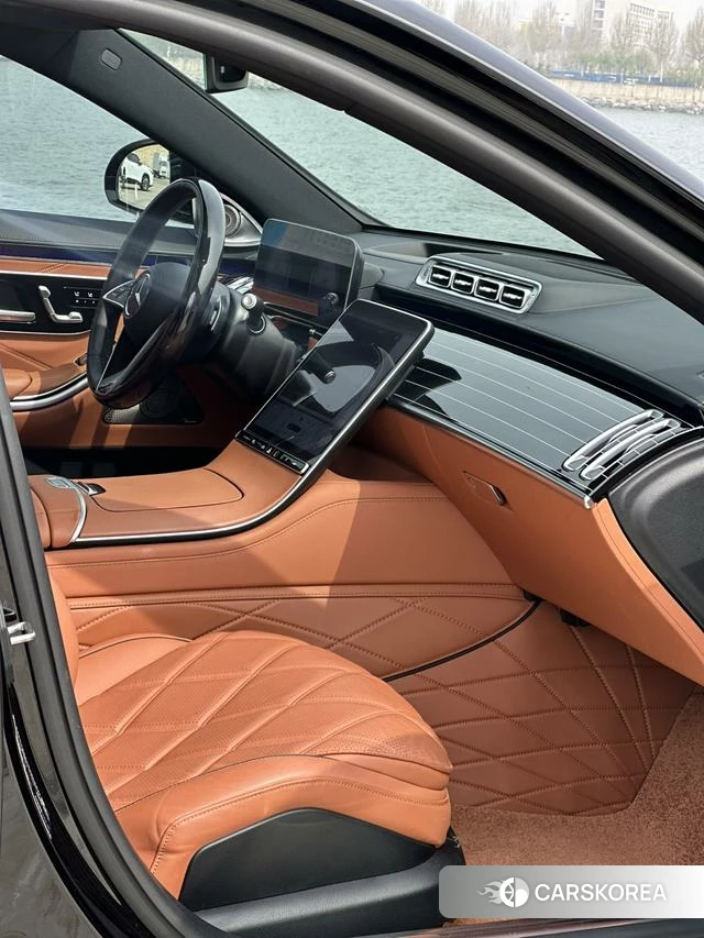 Mercedes-Benz Maybach S-class 2024 Черный из Китая