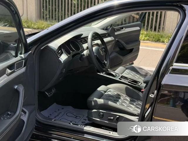 Volkswagen Magotan PHEV 2022 Черный из Китая