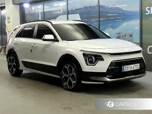 Kia Di Ol Nu Niro 2022 Белый из Кореи