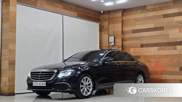 Mercedes-Benz E-Class W213 2019 Черный из Кореи
