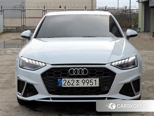 Audi A4 (B9) 2021 Белый из Кореи