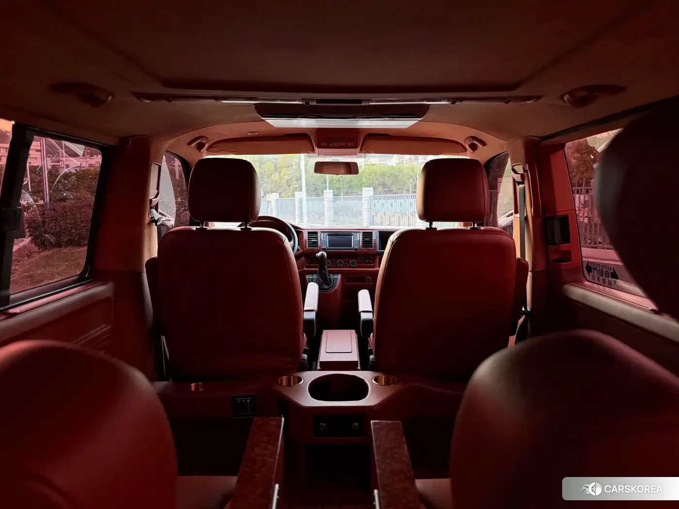 Volkswagen Caravelle 2018 Черный из Китая