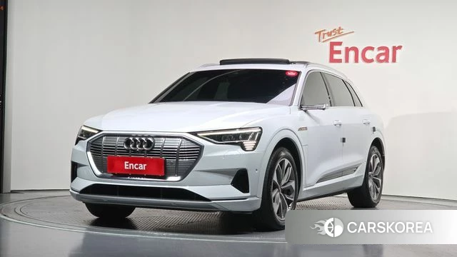 Audi e-Tron 2020 Белый из Кореи