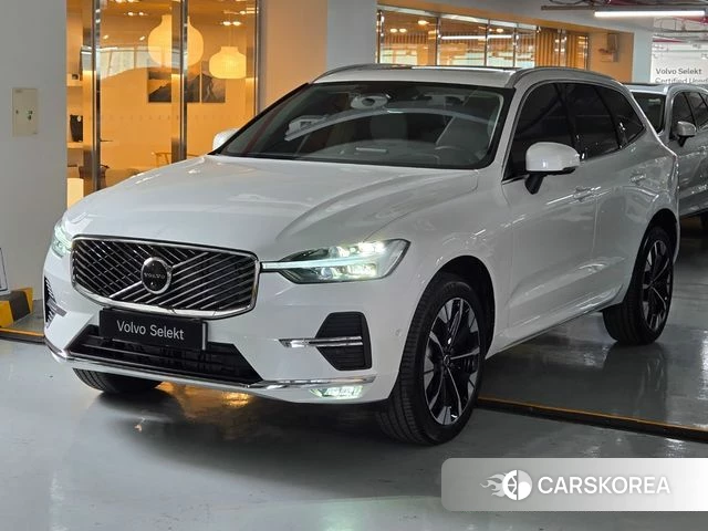 Volvo XC60 second Generation 2026 Белый из Кореи