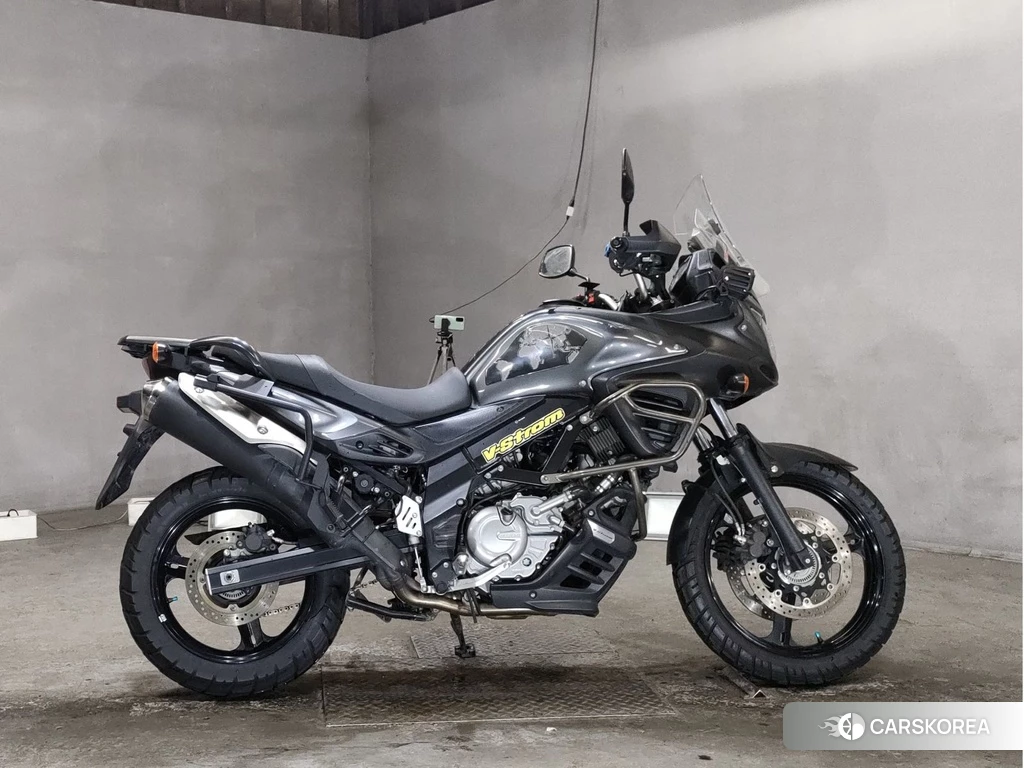 Проданный Suzuki V-STROM 650 DL650 2013 из Японии