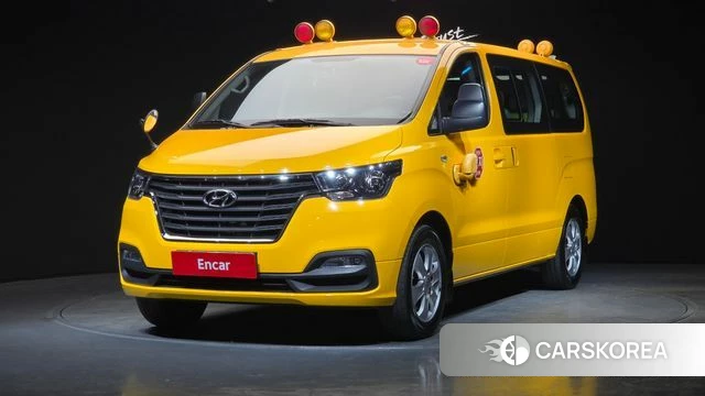 Hyundai The New Grand Starex 2019 Желтый из Кореи