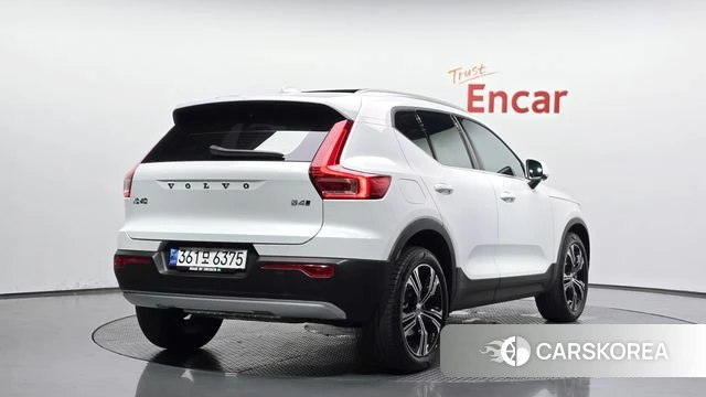 Volvo XC40 2022 Белый из Кореи