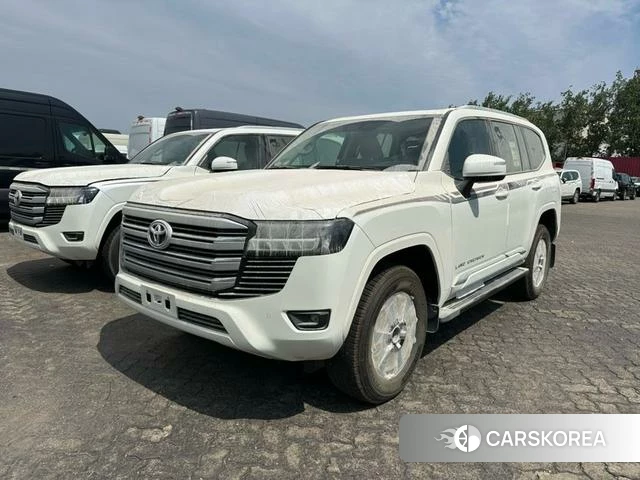 Toyota Land Cruiser (imported) 2025 Белый из Китая