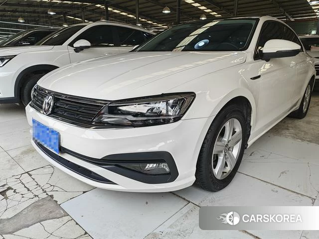 Volkswagen Lingdu 2022 Белый из Китая