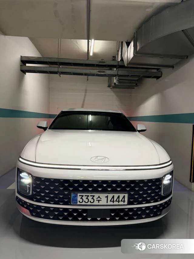 Hyundai Grandeur (GN7) 2023 Белый из Кореи