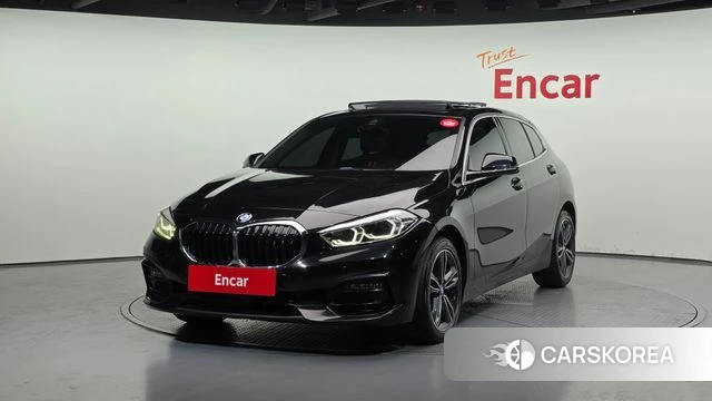 BMW 1 Series (F40) 2021 Черный из Кореи